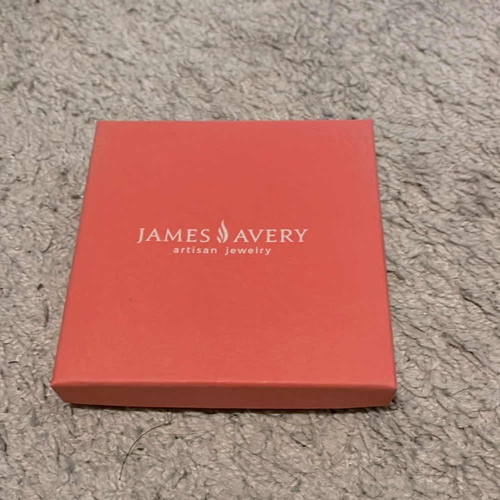 James Avery bracelet box